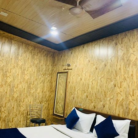 The For U - A Luxury Stay Rishīkesh Esterno foto