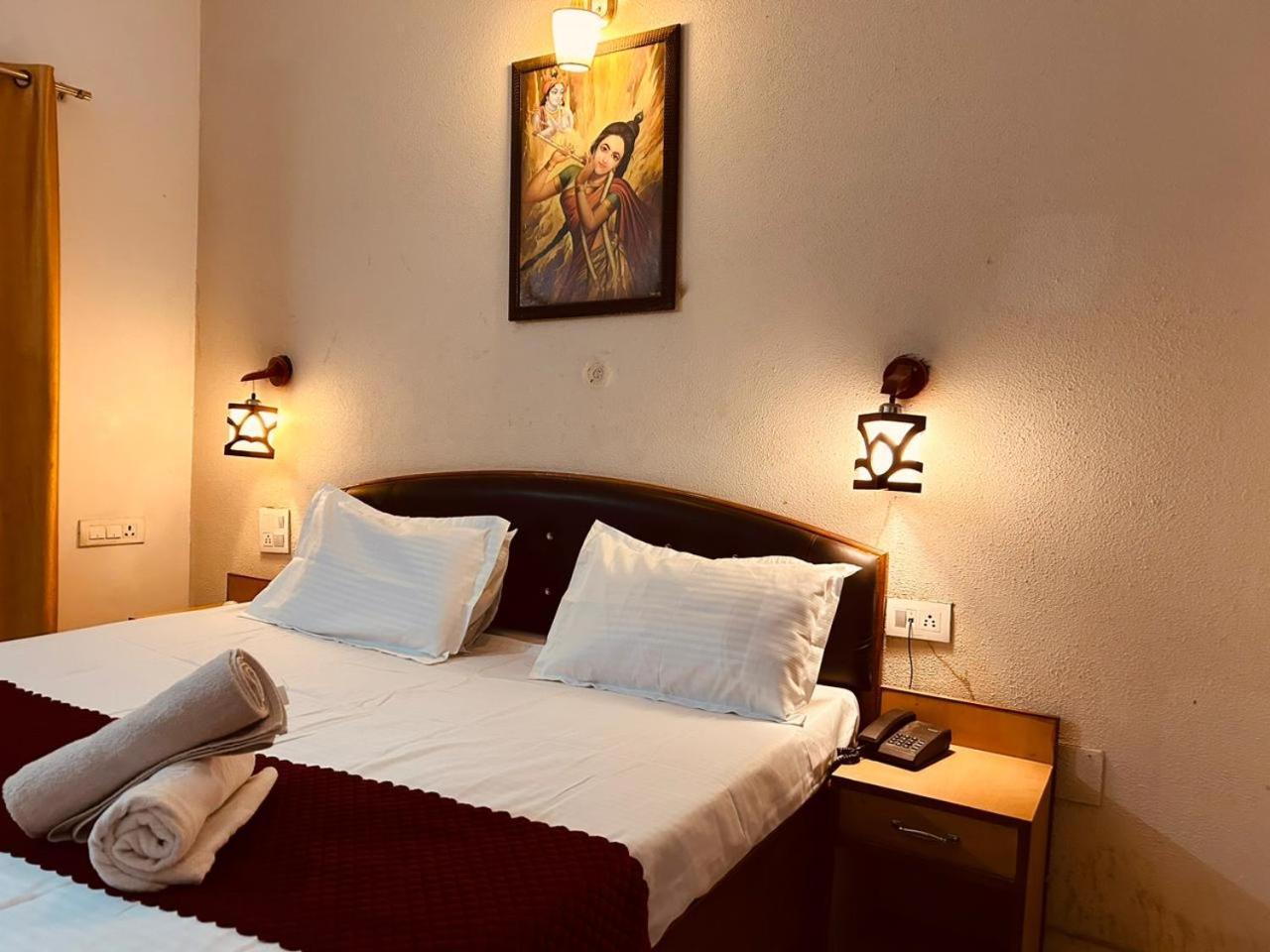 The For U - A Luxury Stay Rishīkesh Esterno foto