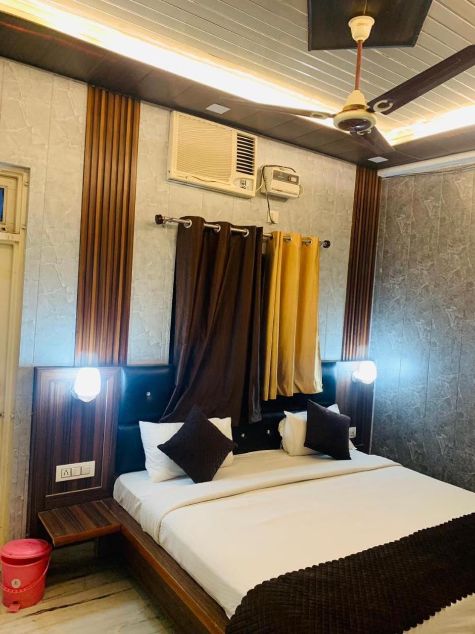 The For U - A Luxury Stay Rishīkesh Esterno foto