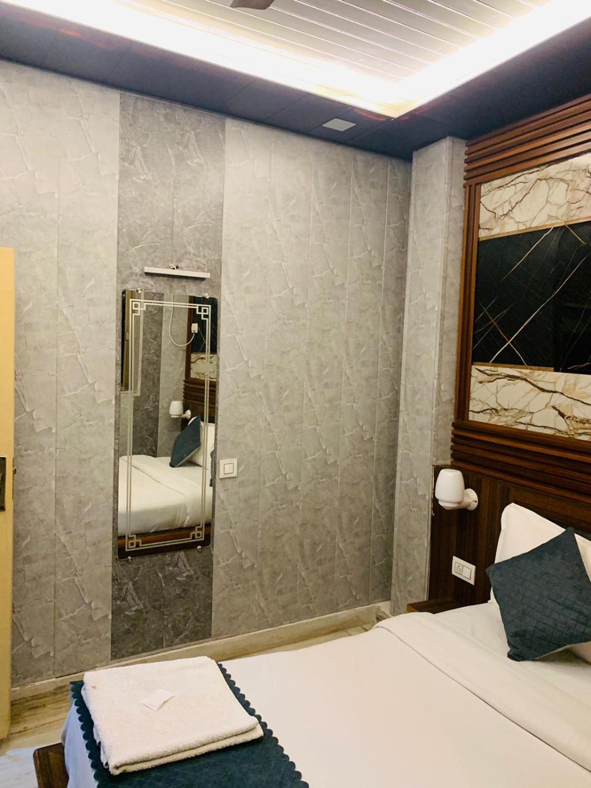The For U - A Luxury Stay Rishīkesh Esterno foto
