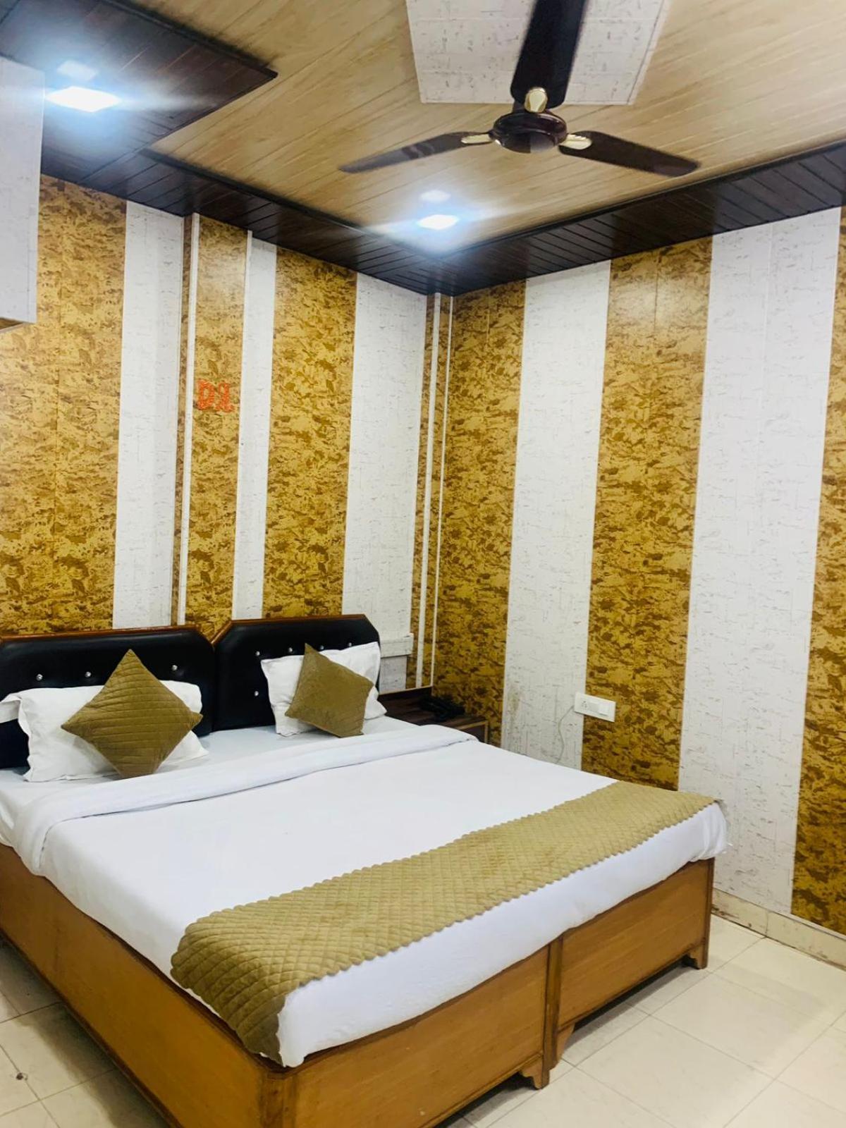 The For U - A Luxury Stay Rishīkesh Esterno foto