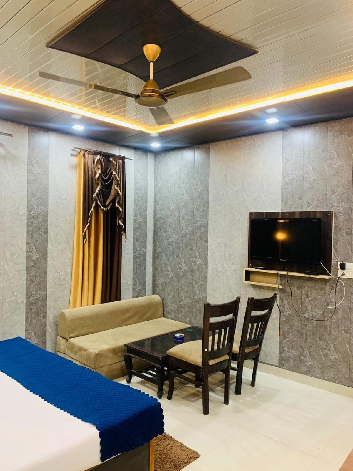 The For U - A Luxury Stay Rishīkesh Esterno foto